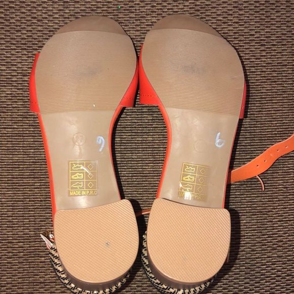 ModCloth Freeing Motif Mid Heel Sandals - Picture 5 of 5